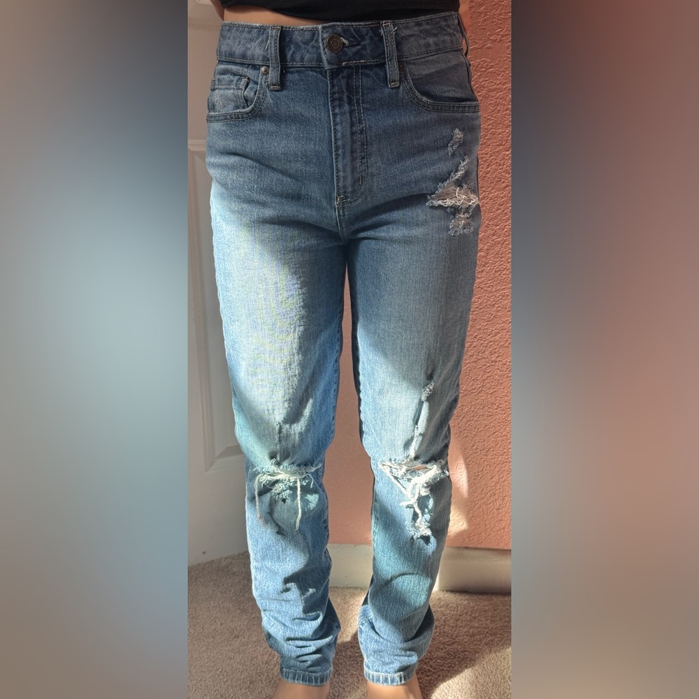 eunina Distressed Light Blue Boyfriend Jeans